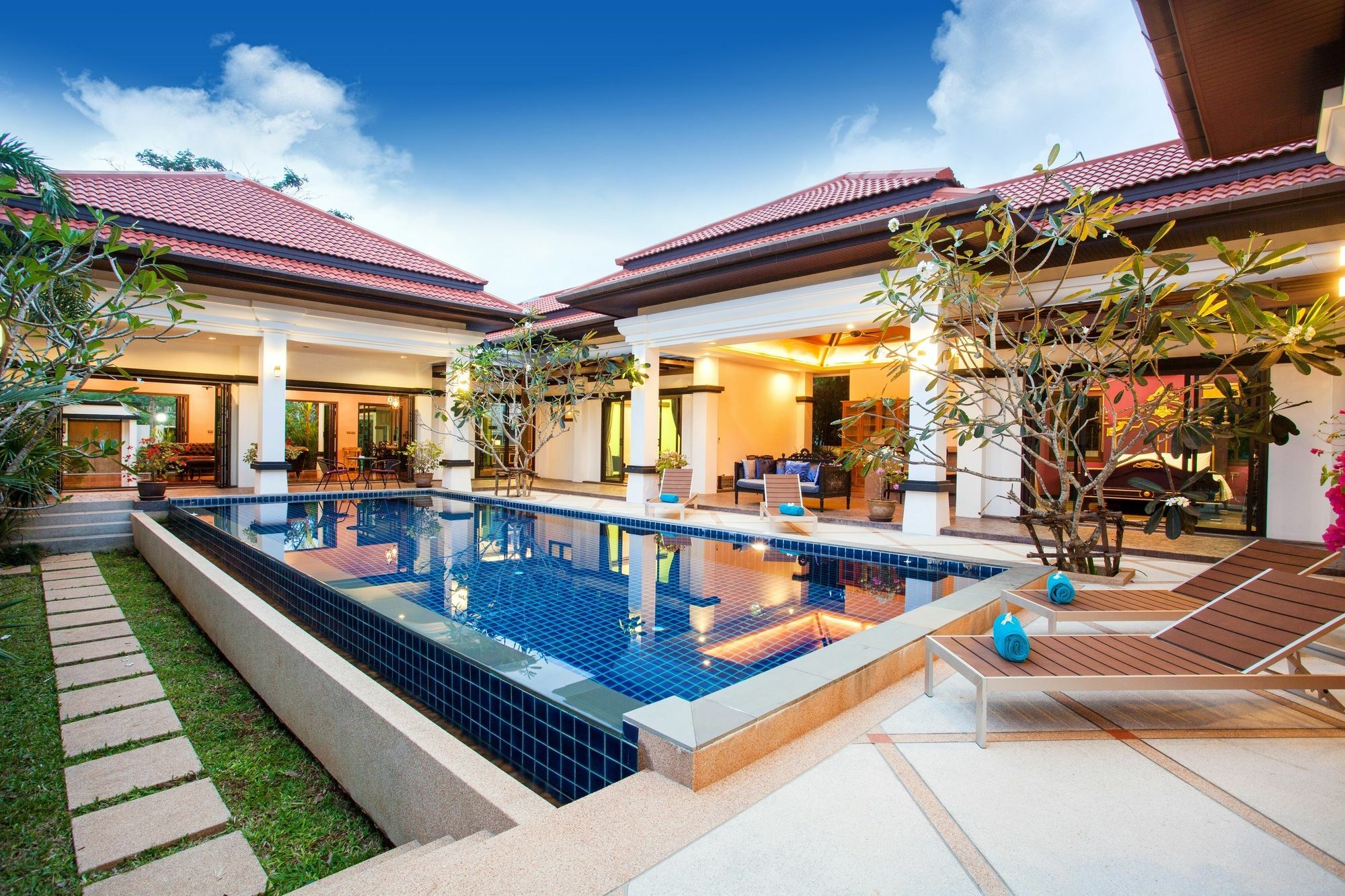 Jewels Villas Phuket Surin-stranden Eksteriør bilde